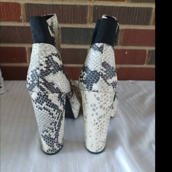 Snake Heels Boots - Picture 4 of 5